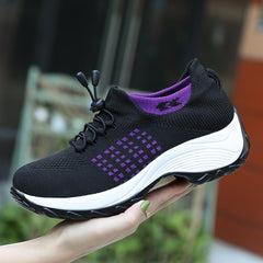 New Large Size High Elastic Fly Woven Breathable Shoes Fashion Light Socks Women's Sports Shoes - Fashionner