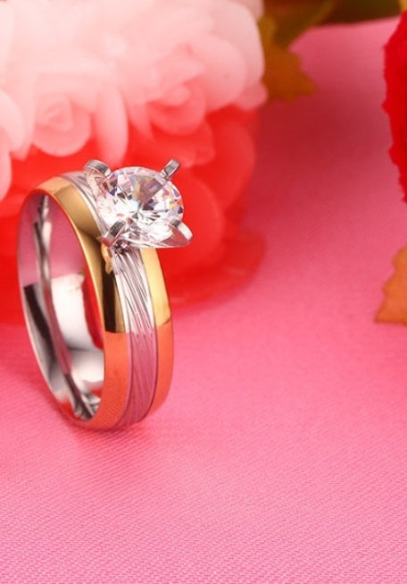 Decorative couple ring