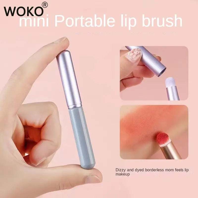 Portable Round Head Mini Lip Brush Carry Lid Lipstick Brush Concealer Brush Soft synthetic Girl Lip Gloss Smudge Makeup Brush